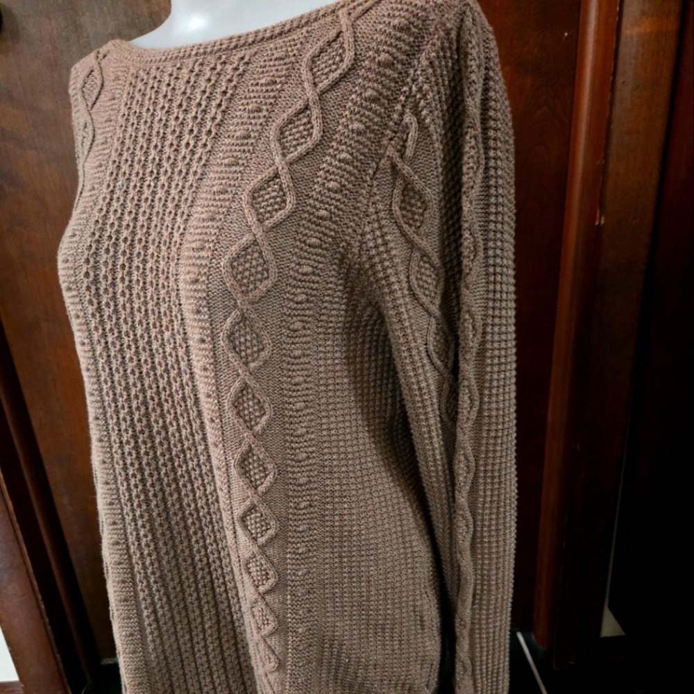 Jeanne Pierre, Medium sweater